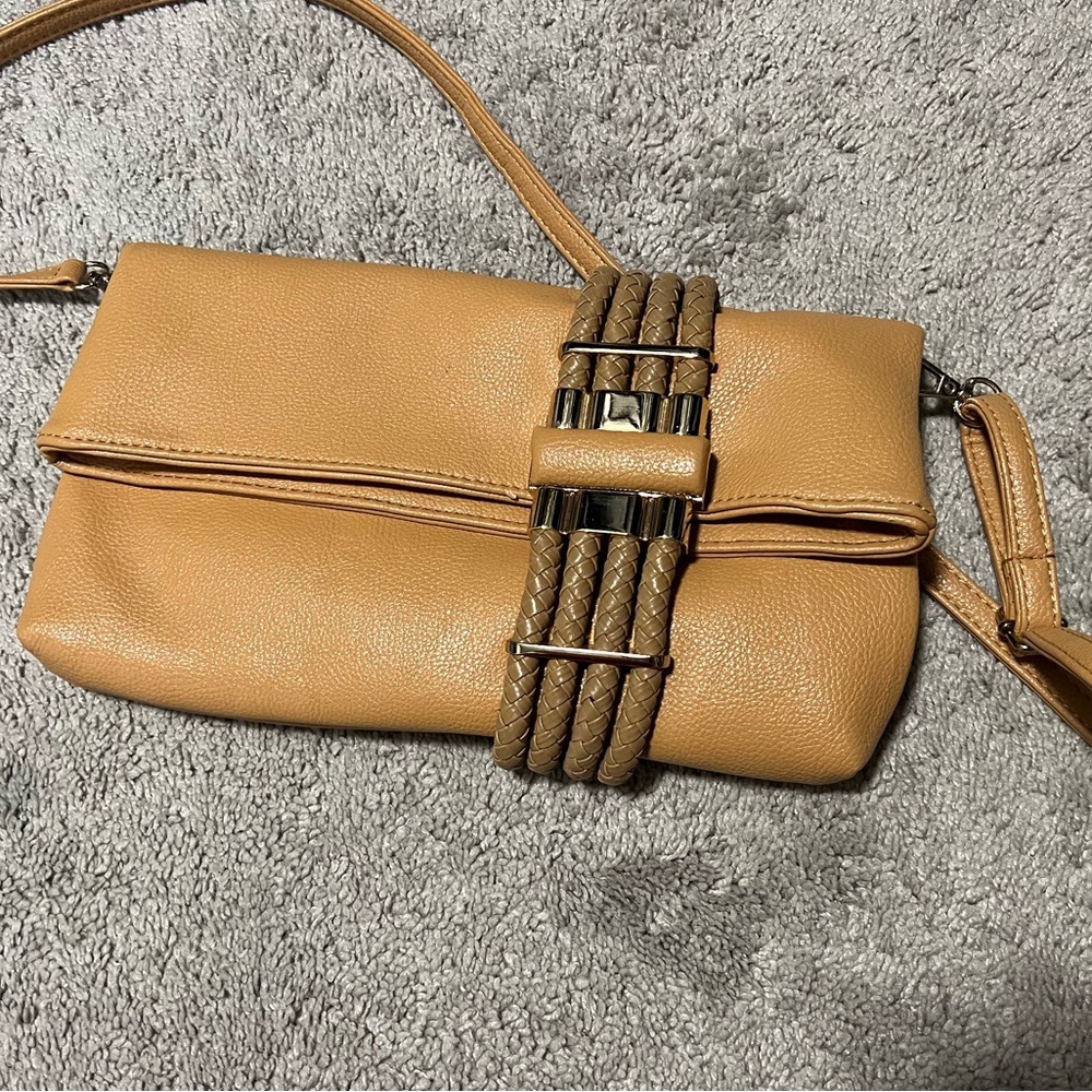 You can use it as crossbody and Clutches